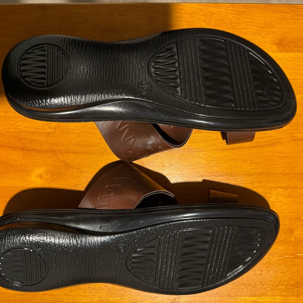 Men’s Cross Strap Toe Ring Slides - Picture 2 of 2